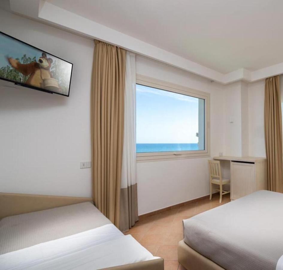 Trevi Family Resort Cattolica Exterior foto