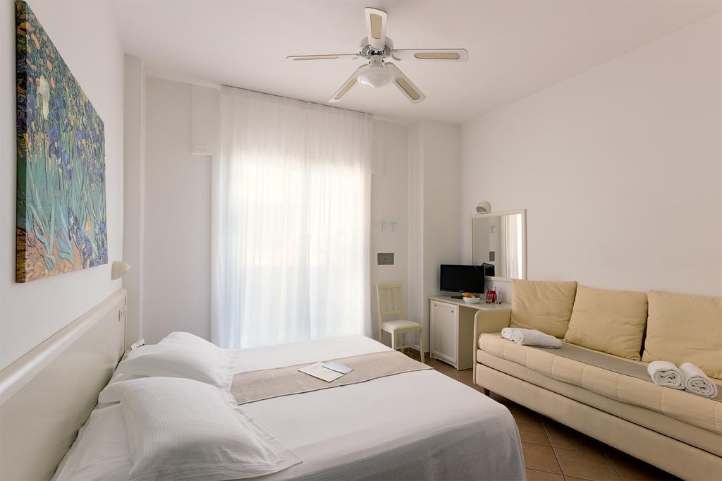 Trevi Family Resort Cattolica Exterior foto