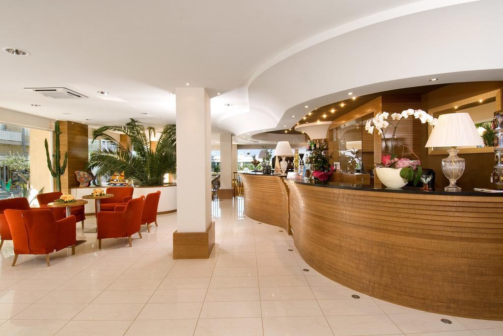 Trevi Family Resort Cattolica Exterior foto